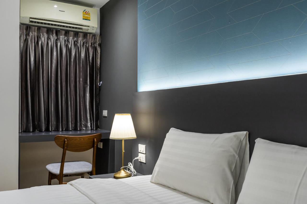 Khách sạn Siam Star 2*