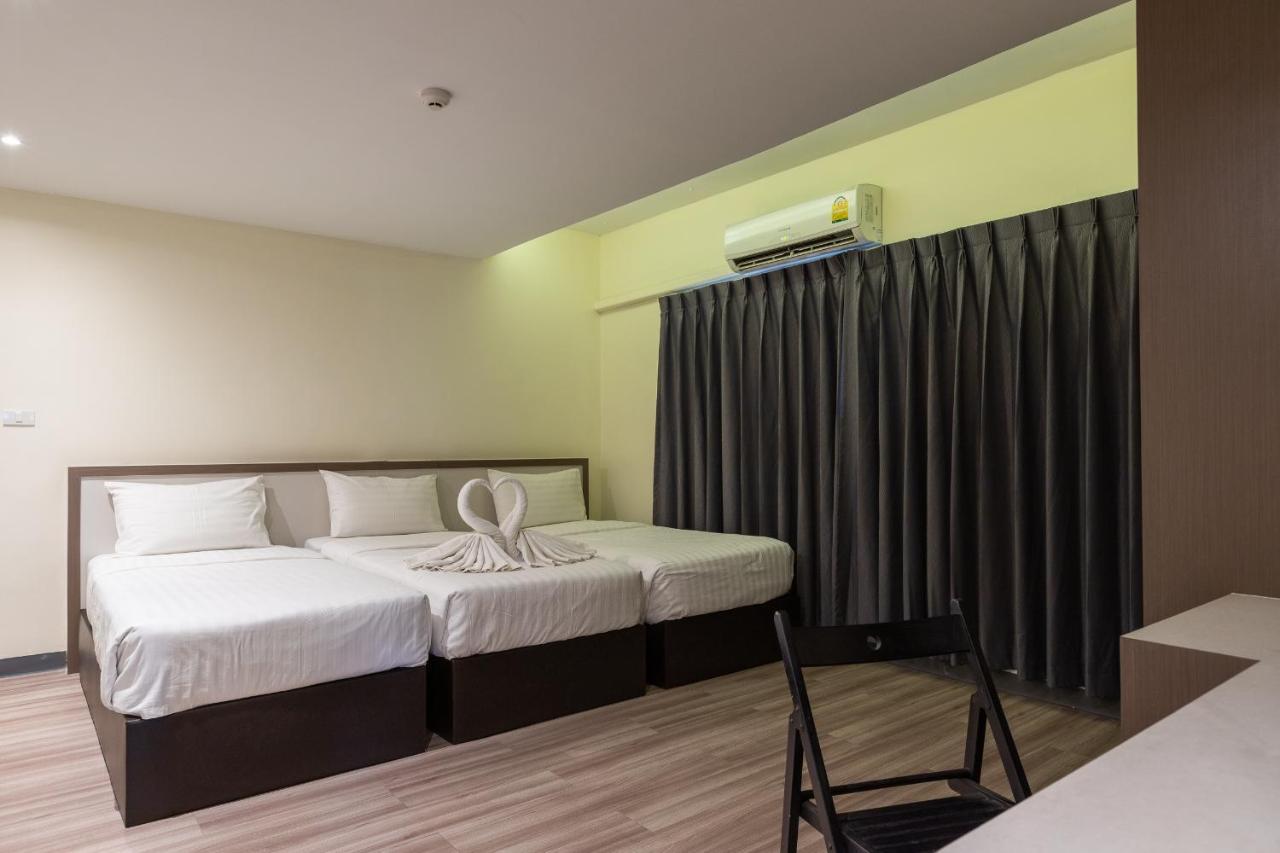 Khách sạn Siam Star Bangkok