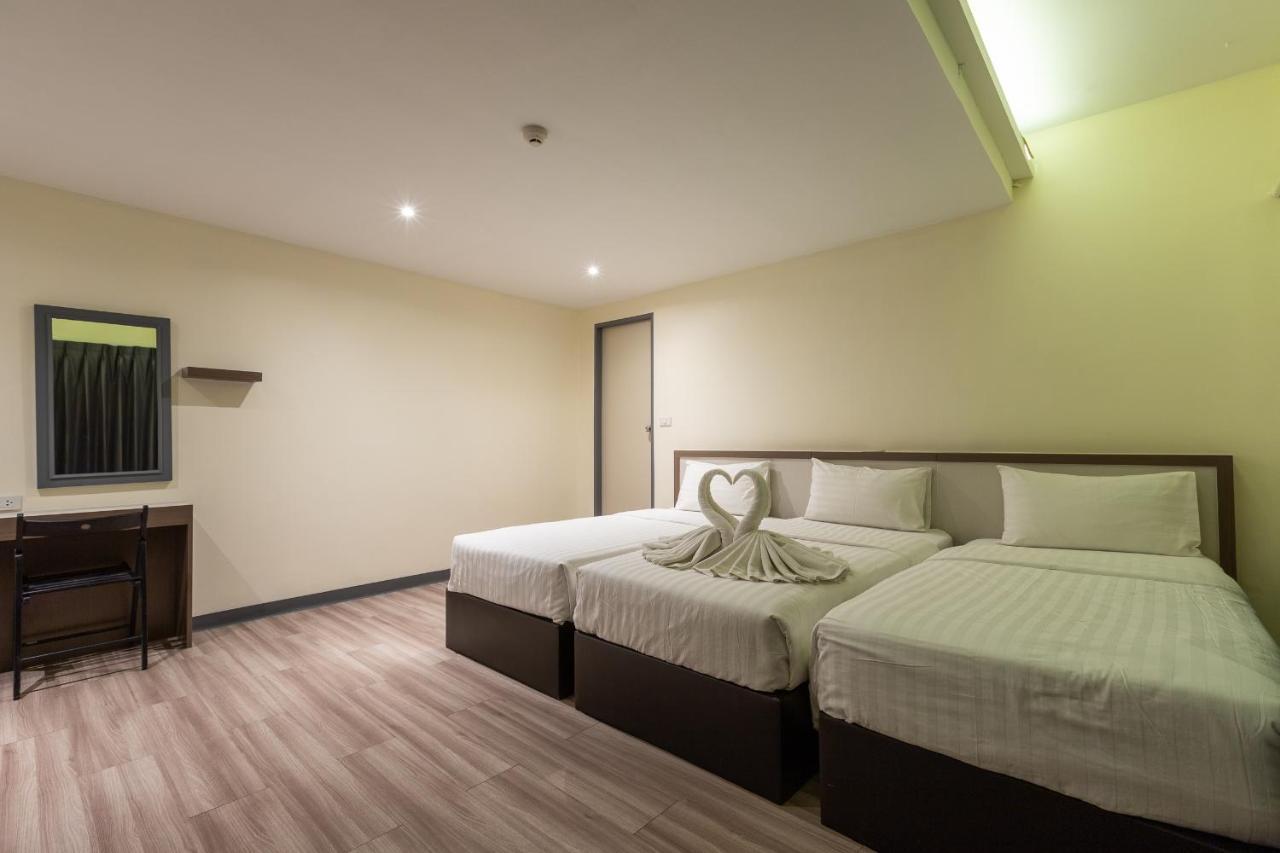 Khách sạn Siam Star Bangkok
